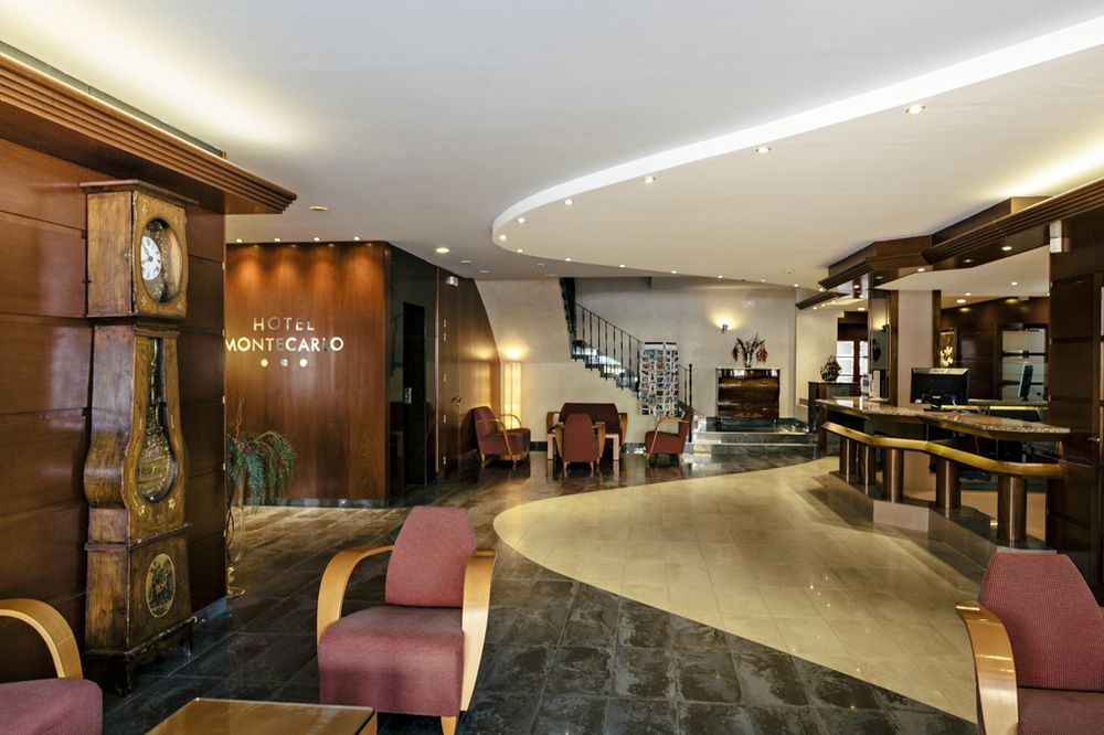 มอนติคาร์โล โฮเทล แอนด์ สปา Hotel โรเซส ภายนอก รูปภาพ